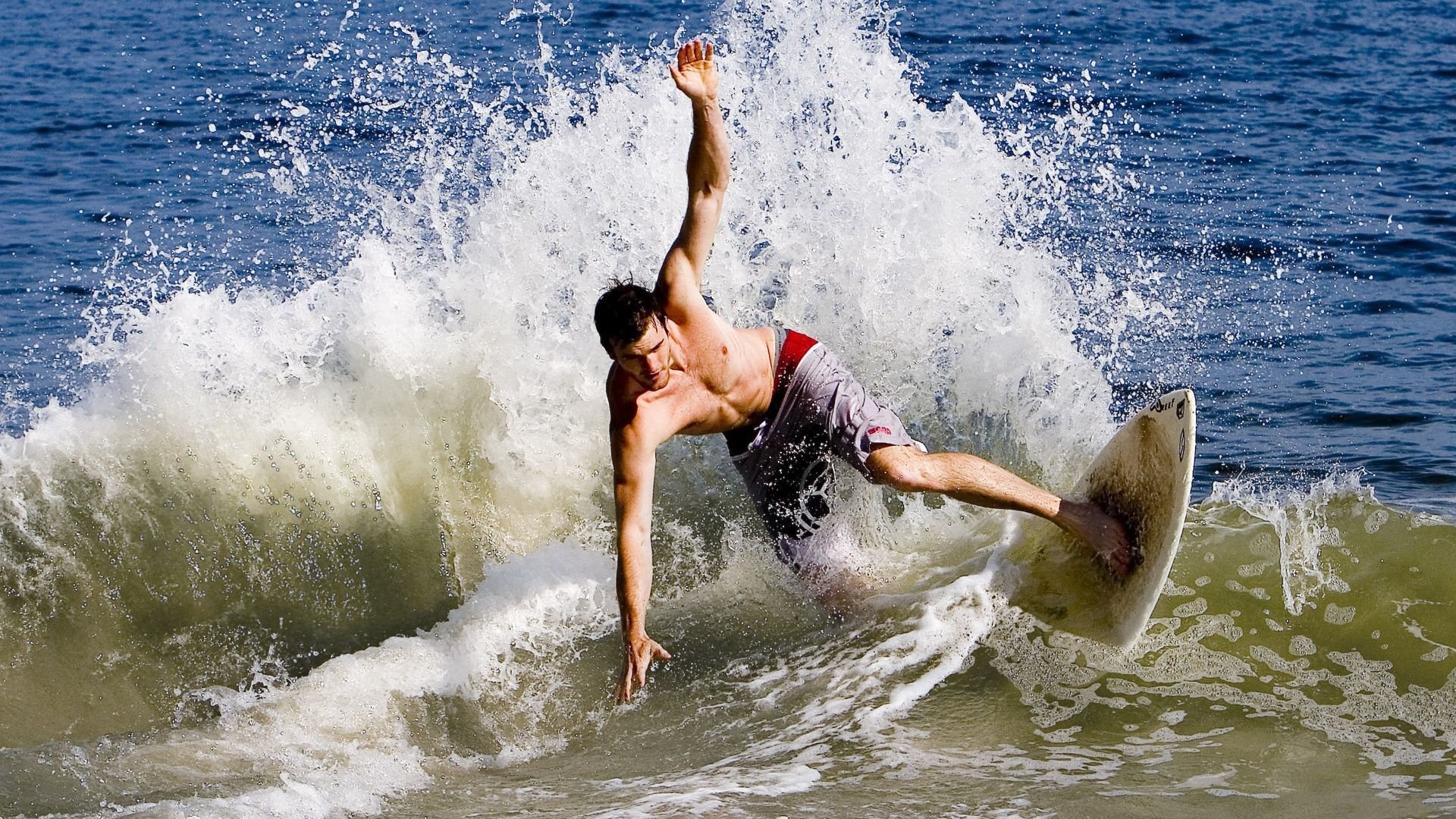 “传奇瞬间：史上最精彩的十场比赛集锦”，十大传奇中单选手